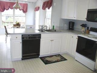 103 Longfields Way Downingtown, PA 19335 - Photo 4 of 6 Gallery Image 4