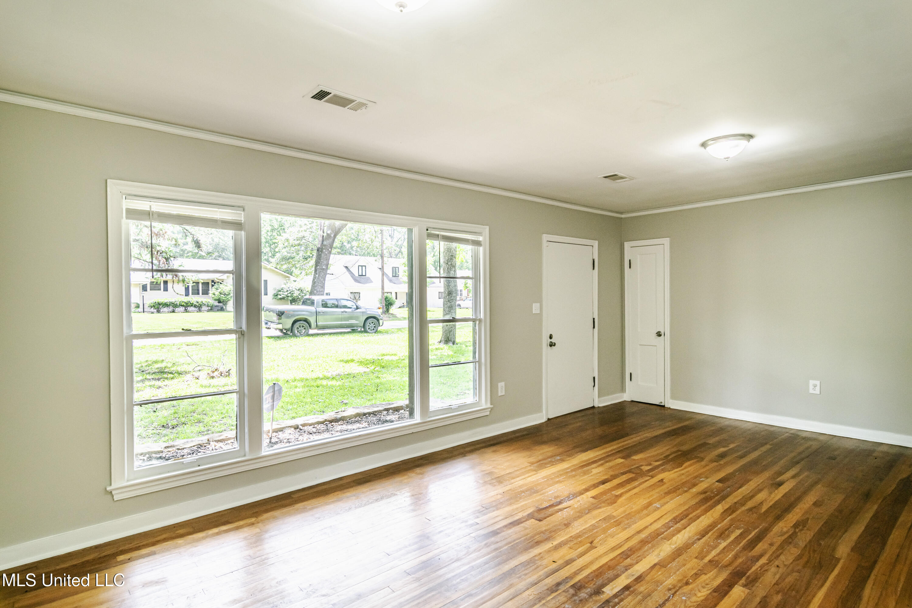 4551 Manila Drive Jackson, MS 39206 - Photo 5 of 27 14-DSC_0196