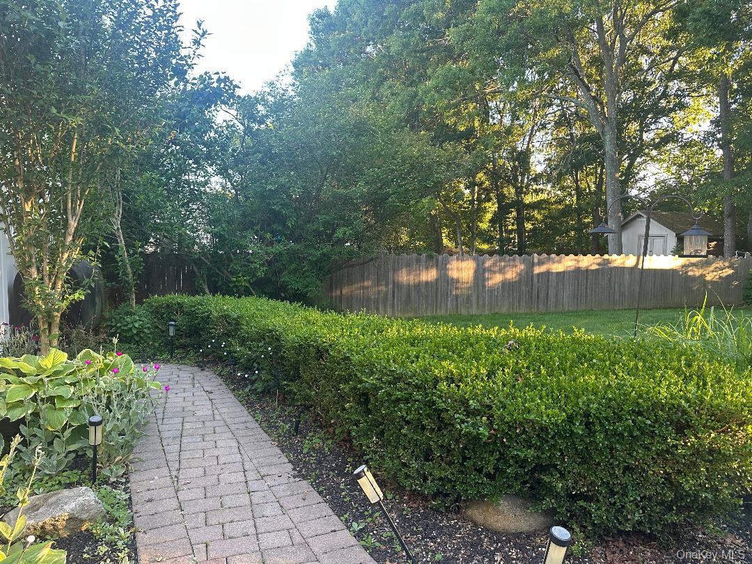 26 Fallen Leaf Road Holbrook, NY 11741 - Photo 14 of 17