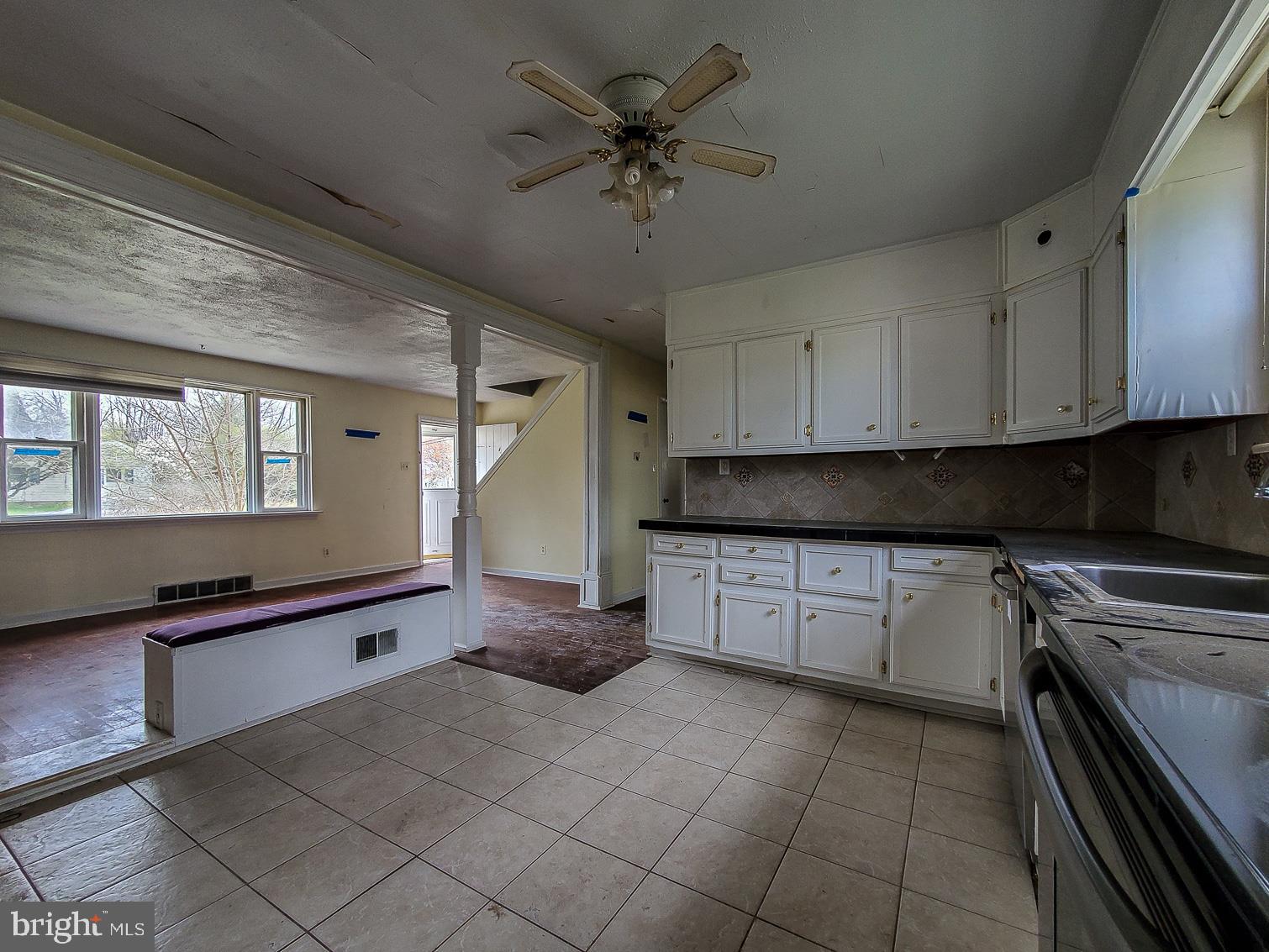 401 Foulke Road Ambler, PA 19002 - Photo 6 of 20 KITCHEN 3
