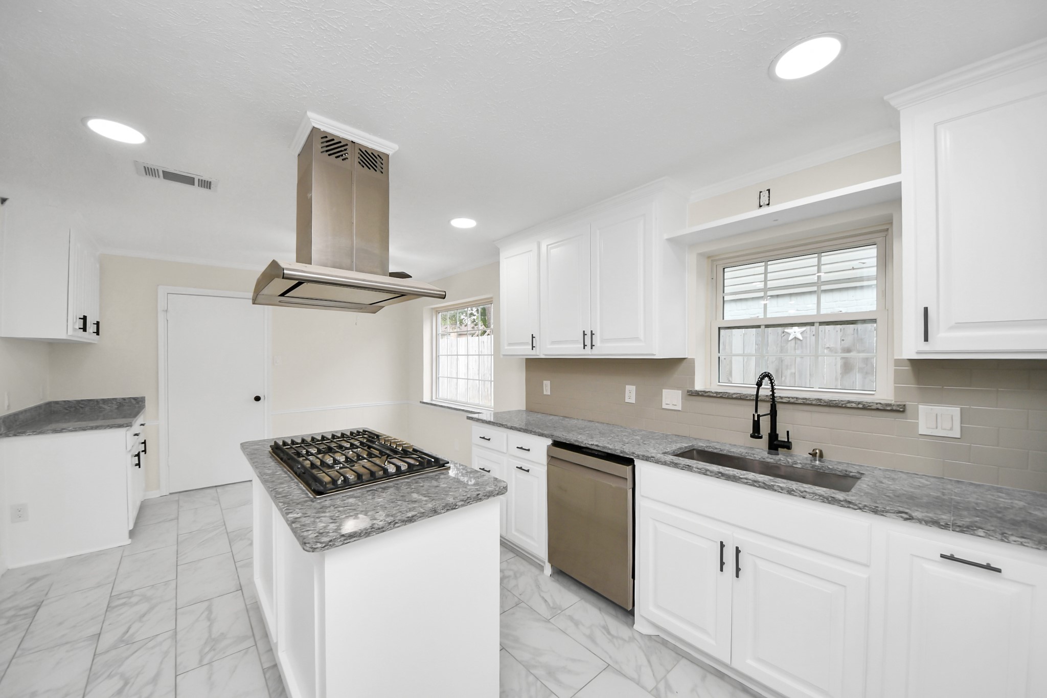 25511 Many Oak Drive Spring, TX 77380 - Photo 17 of 50