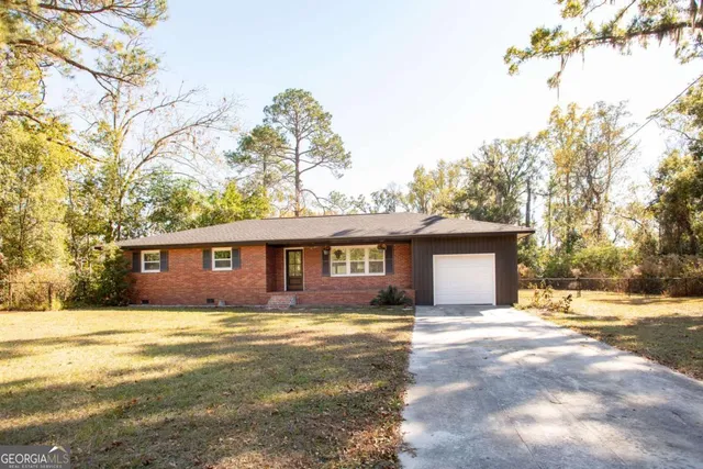 $249,900 | 2885 Longwood Road, Waycross, GA 31503