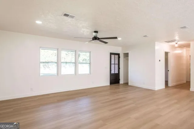 $249,900 | 2885 Longwood Road, Waycross, GA 31503