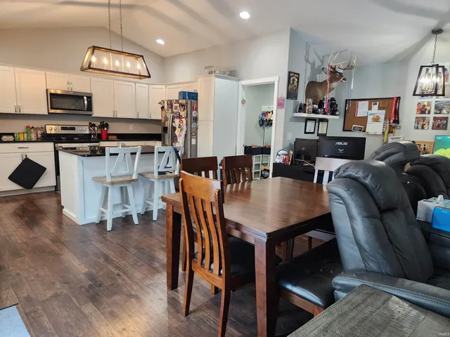 $325,000 | 44 Sherwood Lane, Bedford, IN 47421