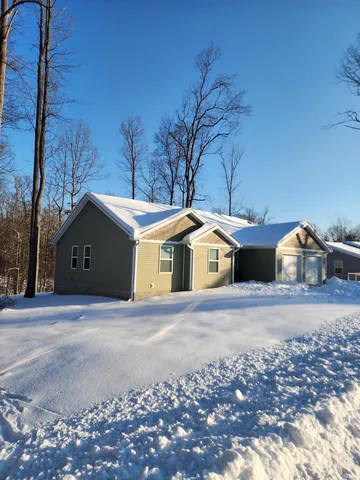 $325,000 | 44 Sherwood Lane, Bedford, IN 47421