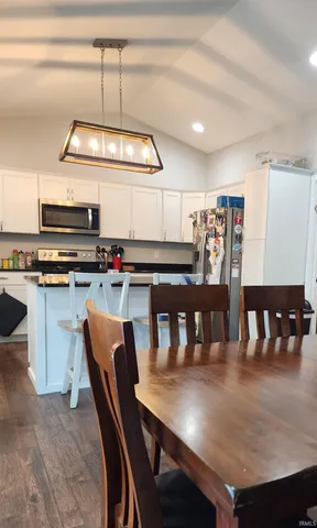 $325,000 | 44 Sherwood Lane, Bedford, IN 47421