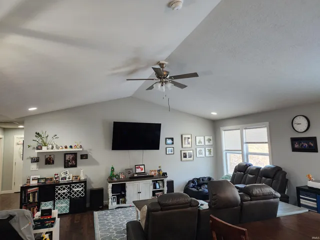 $325,000 | 44 Sherwood Lane, Bedford, IN 47421