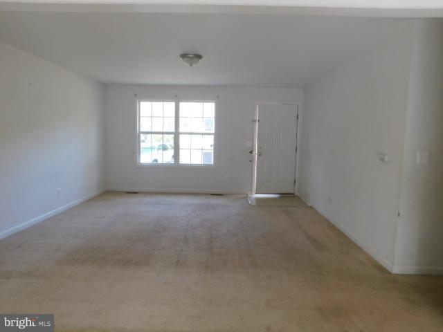 119B Rebel Road Grasonville, MD 21638 - Photo 6 of 12 Living room