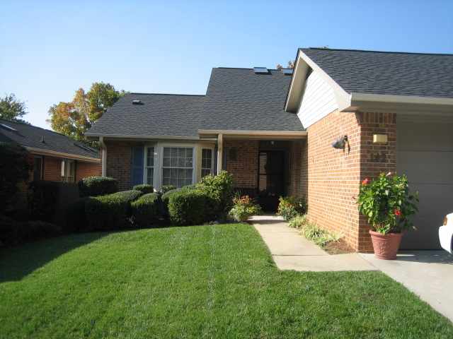 142 Hummingbird Ridge Greenville, SC 29605 - Photo 1 of 10 Gallery Image 1