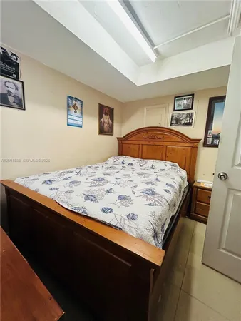 $458,000 | 1589 West 73rd Street, Hialeah, FL 33014