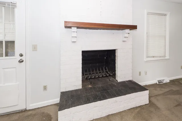 $2,200 | 305 Chessington Circle, Summerville, SC 29485