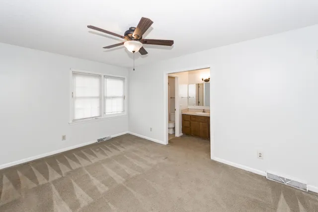 $2,200 | 305 Chessington Circle, Summerville, SC 29485