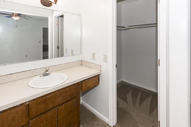 $2,200 | 305 Chessington Circle, Summerville, SC 29485