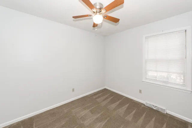 $2,200 | 305 Chessington Circle, Summerville, SC 29485