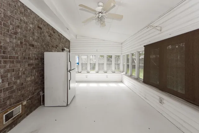 $2,200 | 305 Chessington Circle, Summerville, SC 29485