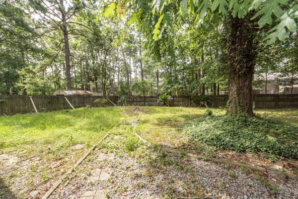 $2,200 | 305 Chessington Circle, Summerville, SC 29485