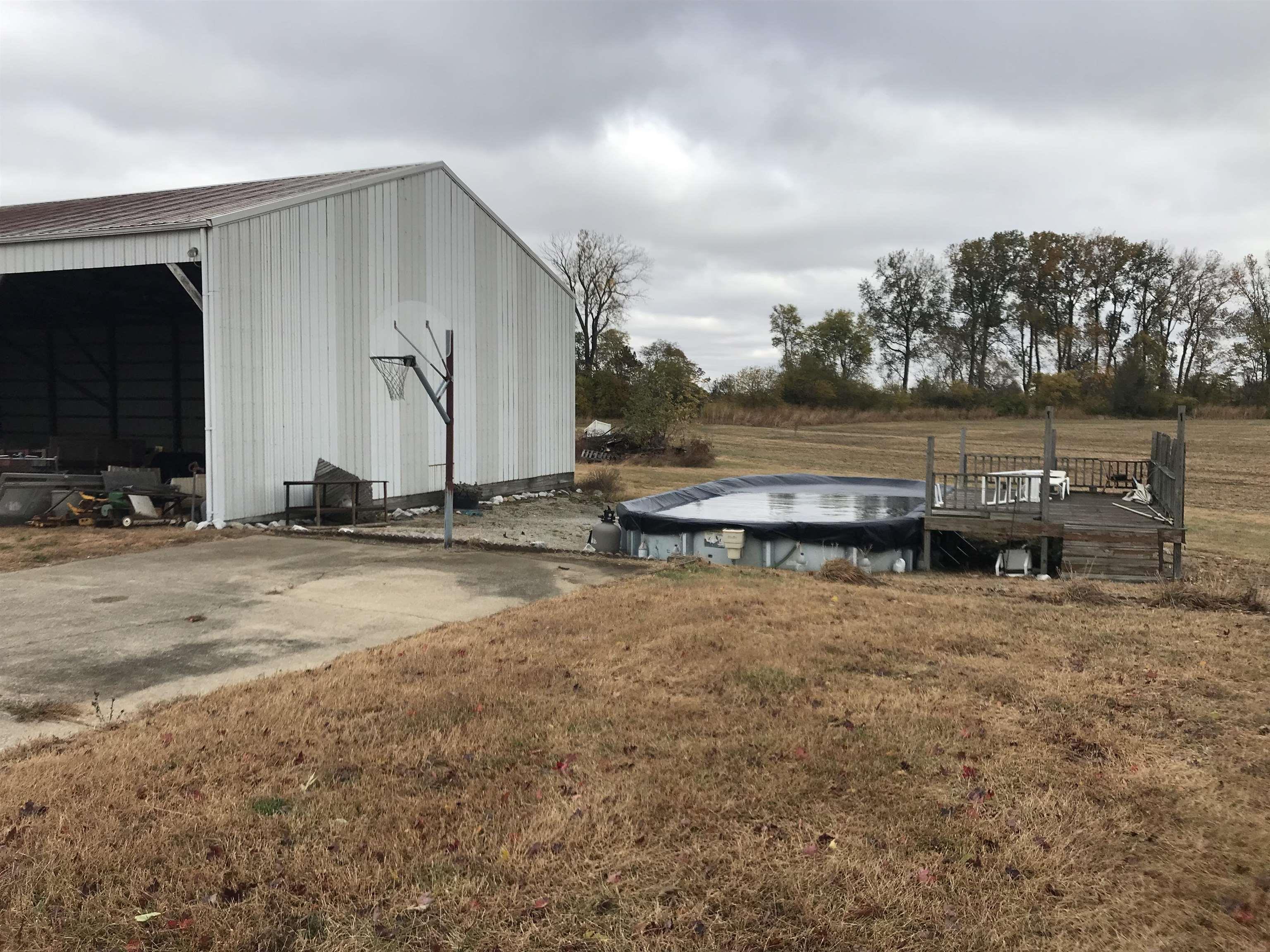 6533 South Bridge Road Vincennes, IN 47591 - Photo 8 of 20