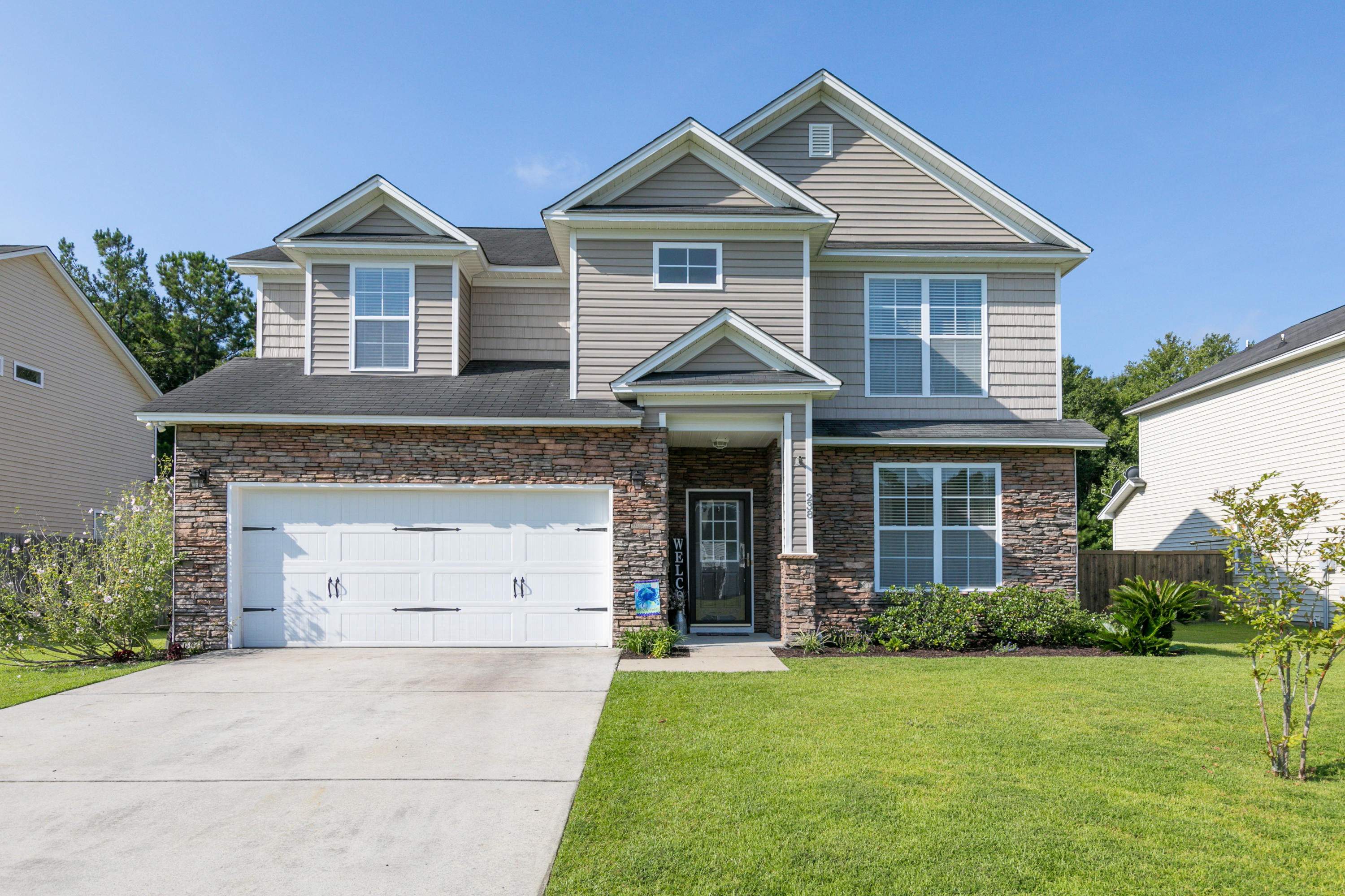 238 Westbrooke Road Summerville, SC 29486 - Photo 1 of 35 238 Westbrooke Road