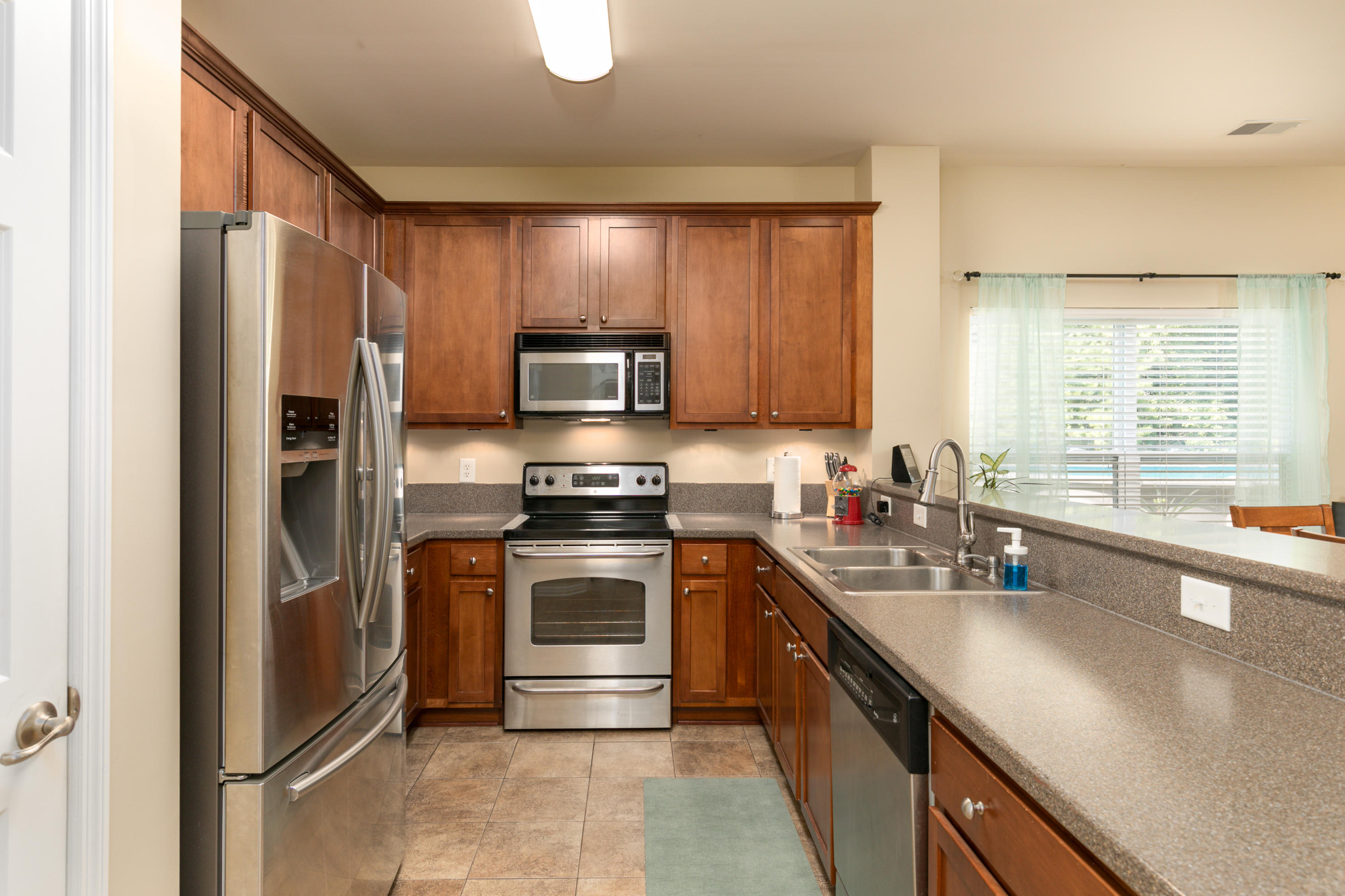 238 Westbrooke Road Summerville, SC 29486 - Photo 13 of 35 Kitchen