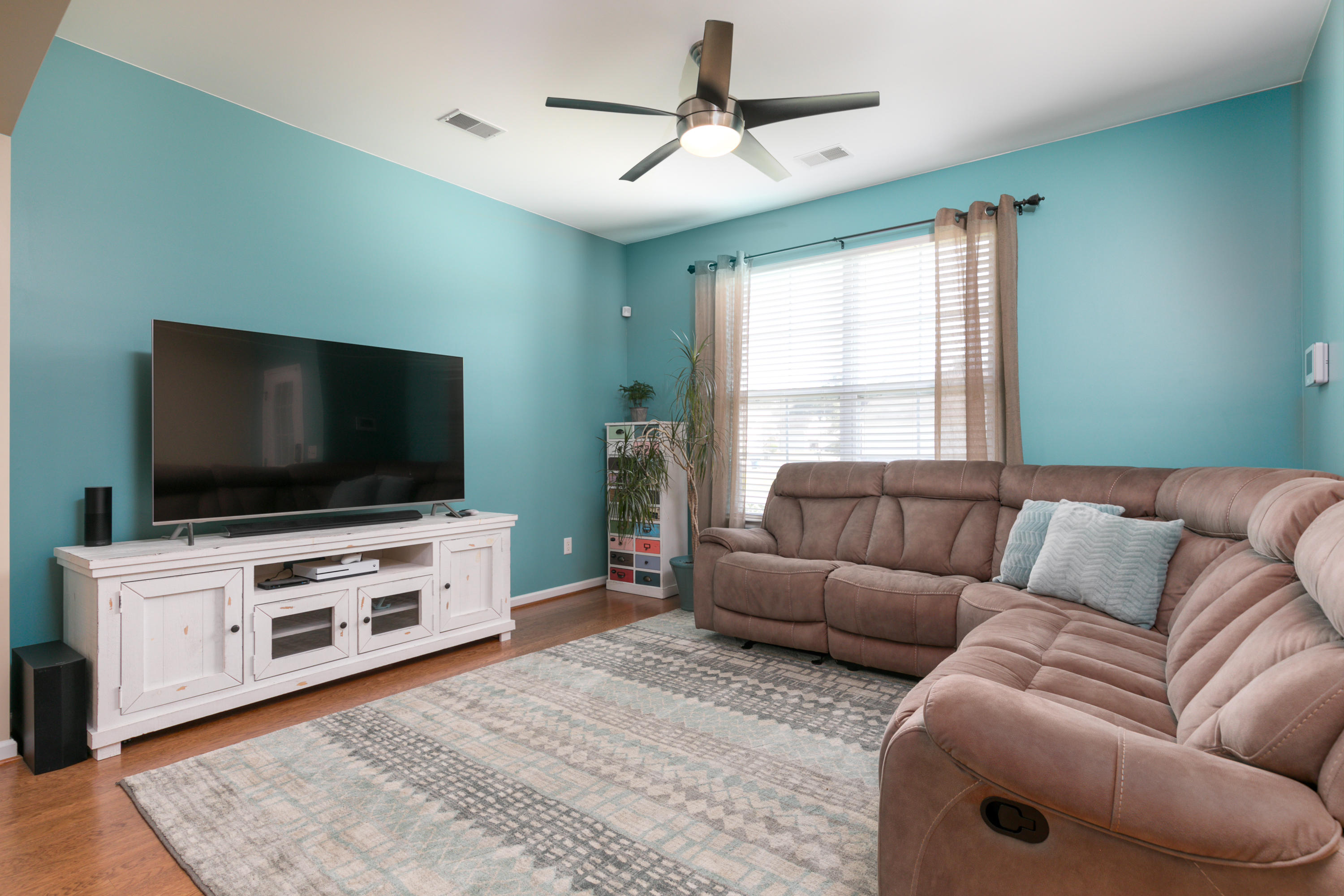 238 Westbrooke Road Summerville, SC 29486 - Photo 3 of 35 Front Living Room