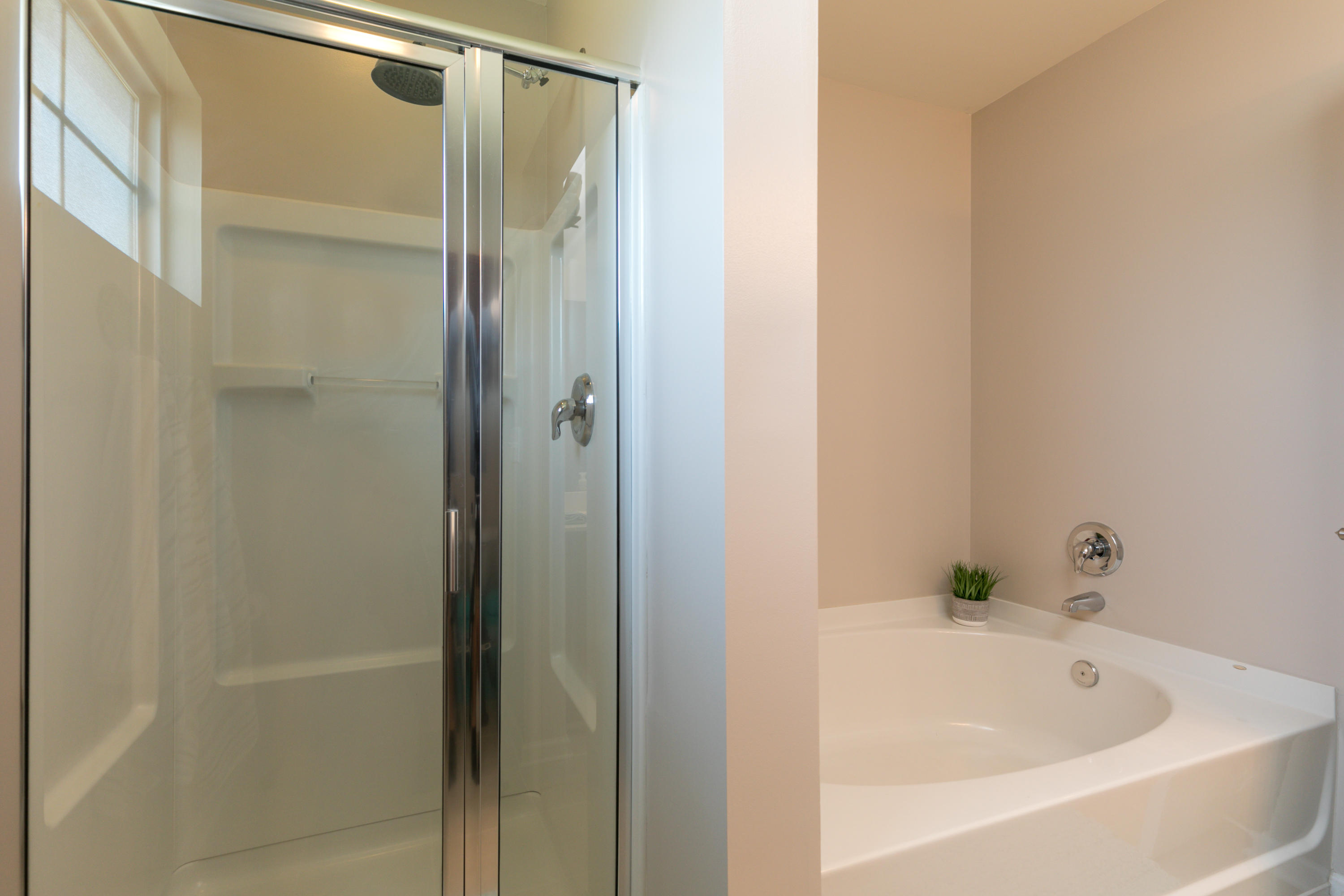 238 Westbrooke Road Summerville, SC 29486 - Photo 25 of 35 Master Bath