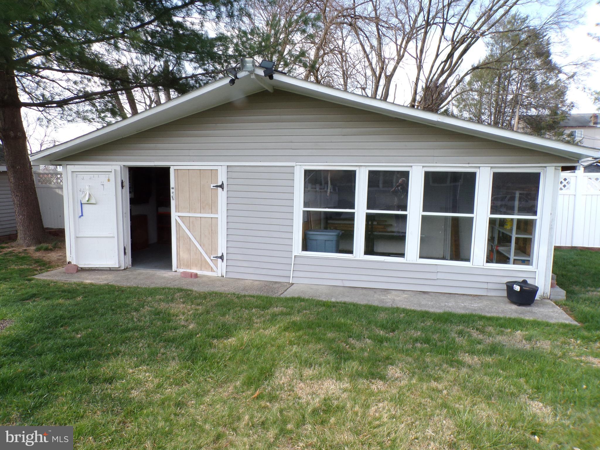 1417 Margaret Street Reading, PA 19605 - Photo 35 of 38