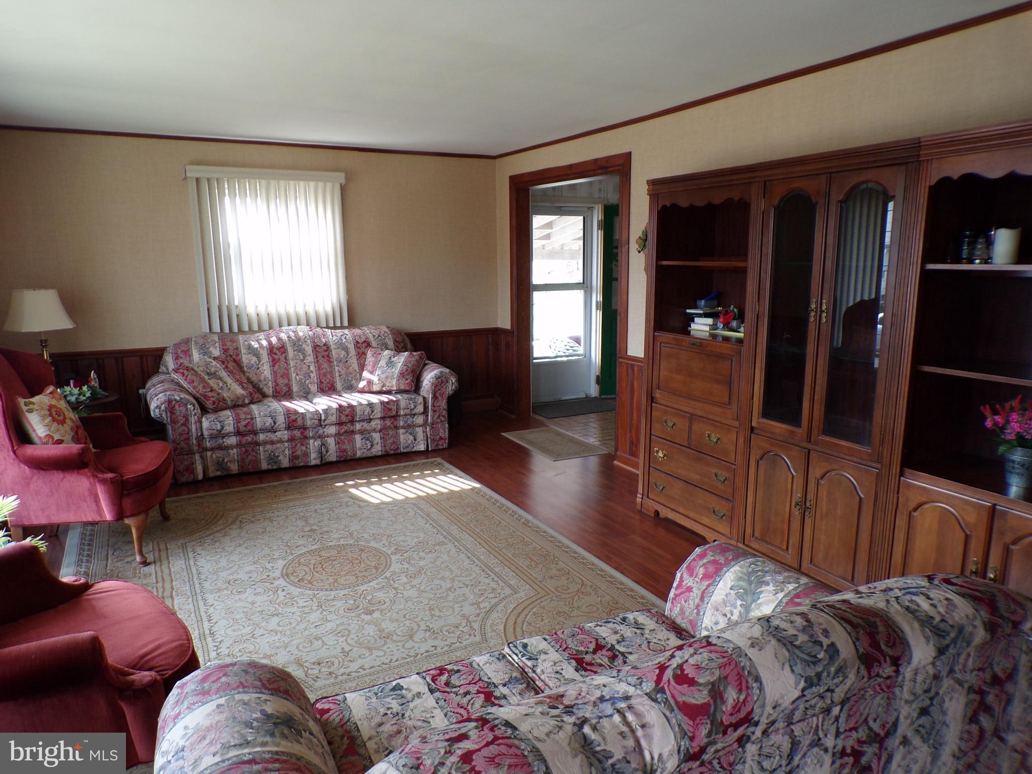 1417 Margaret Street Reading, PA 19605 - Photo 6 of 38