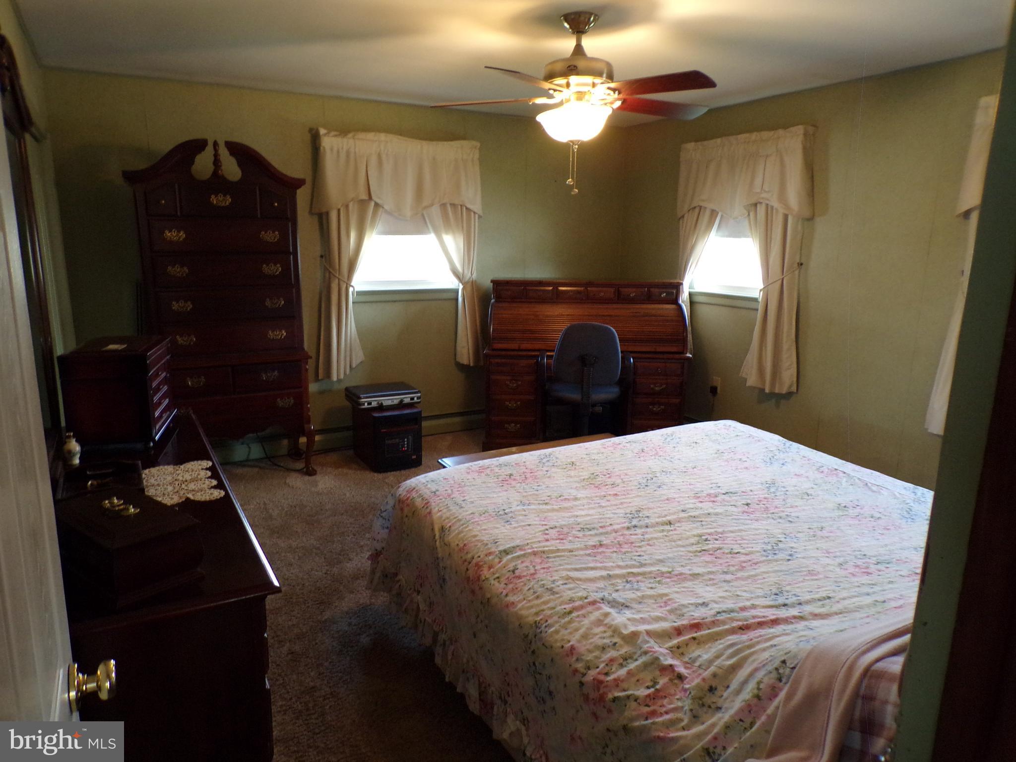 1417 Margaret Street Reading, PA 19605 - Photo 9 of 38