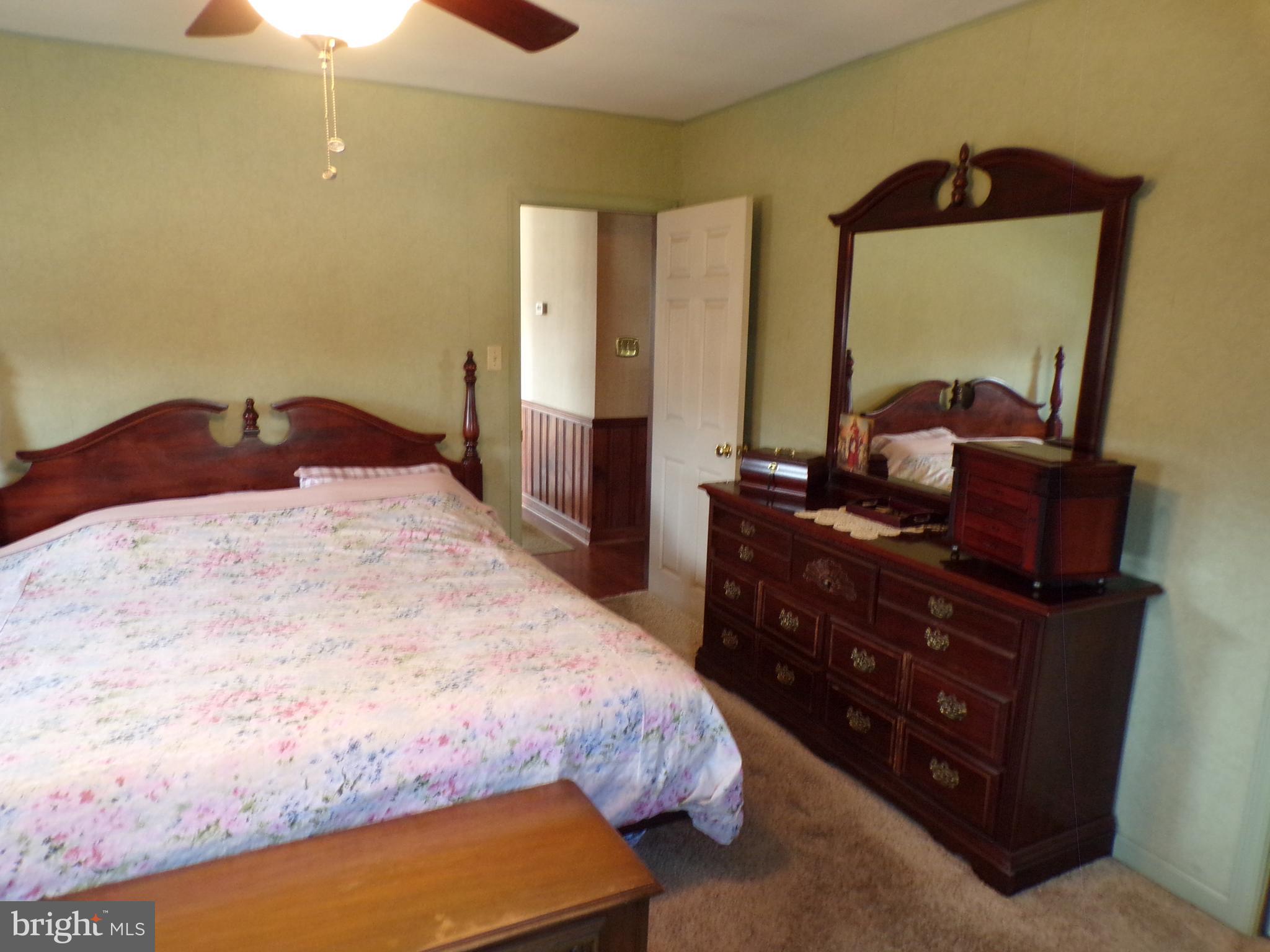 1417 Margaret Street Reading, PA 19605 - Photo 10 of 38