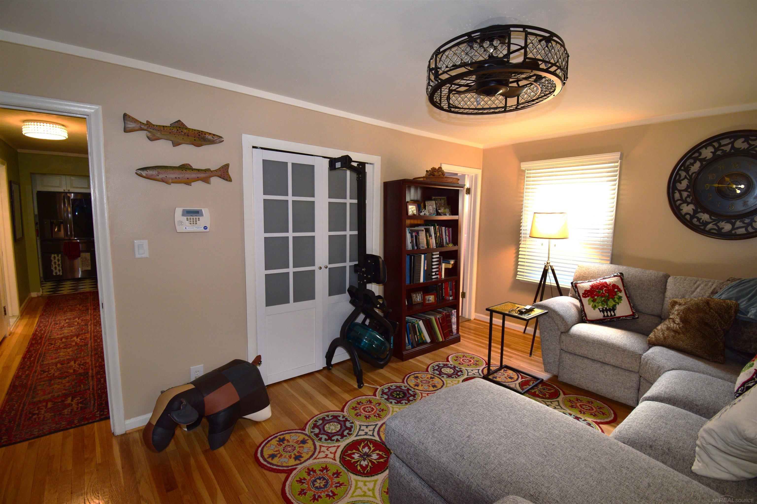 855 Harcourt Road Grosse Pointe Park, MI 48230 - Photo 16 of 68