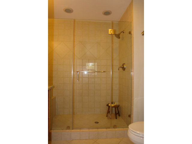 99 East Middlefield Road, Unit 41 Mountain View, CA 94043 - Photo 14 of 24 a bathroom with a shower and a toilet