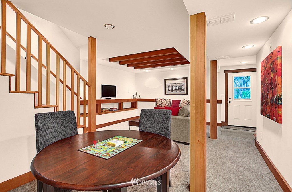 912 North 49th Street Seattle, WA 98103 - Photo 13 of 15 Gallery Image 13