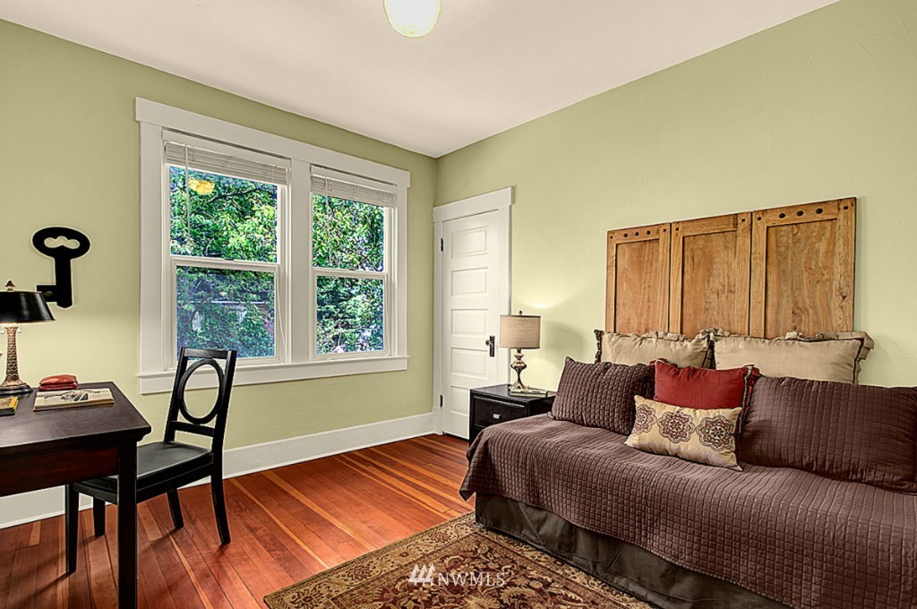 912 North 49th Street Seattle, WA 98103 - Photo 9 of 15 Gallery Image 9