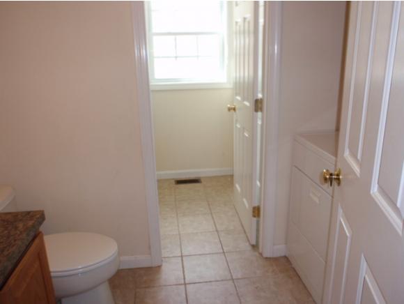 1171 B Mammoth Road Pelham, NH 03076 - Photo 20 of 31