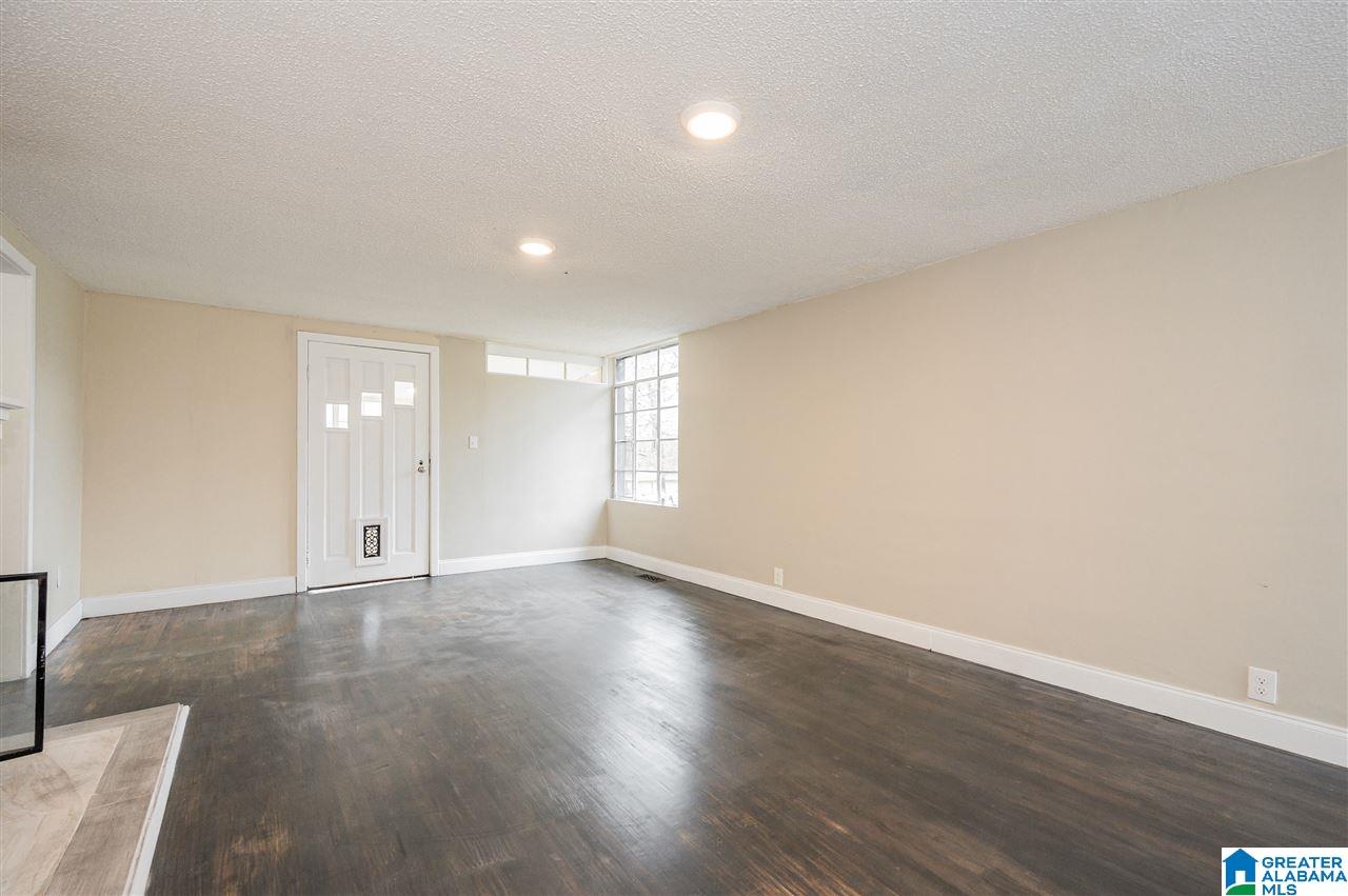 633 4th Terrace Pleasant Grove, AL 35127 - Photo 10 of 31