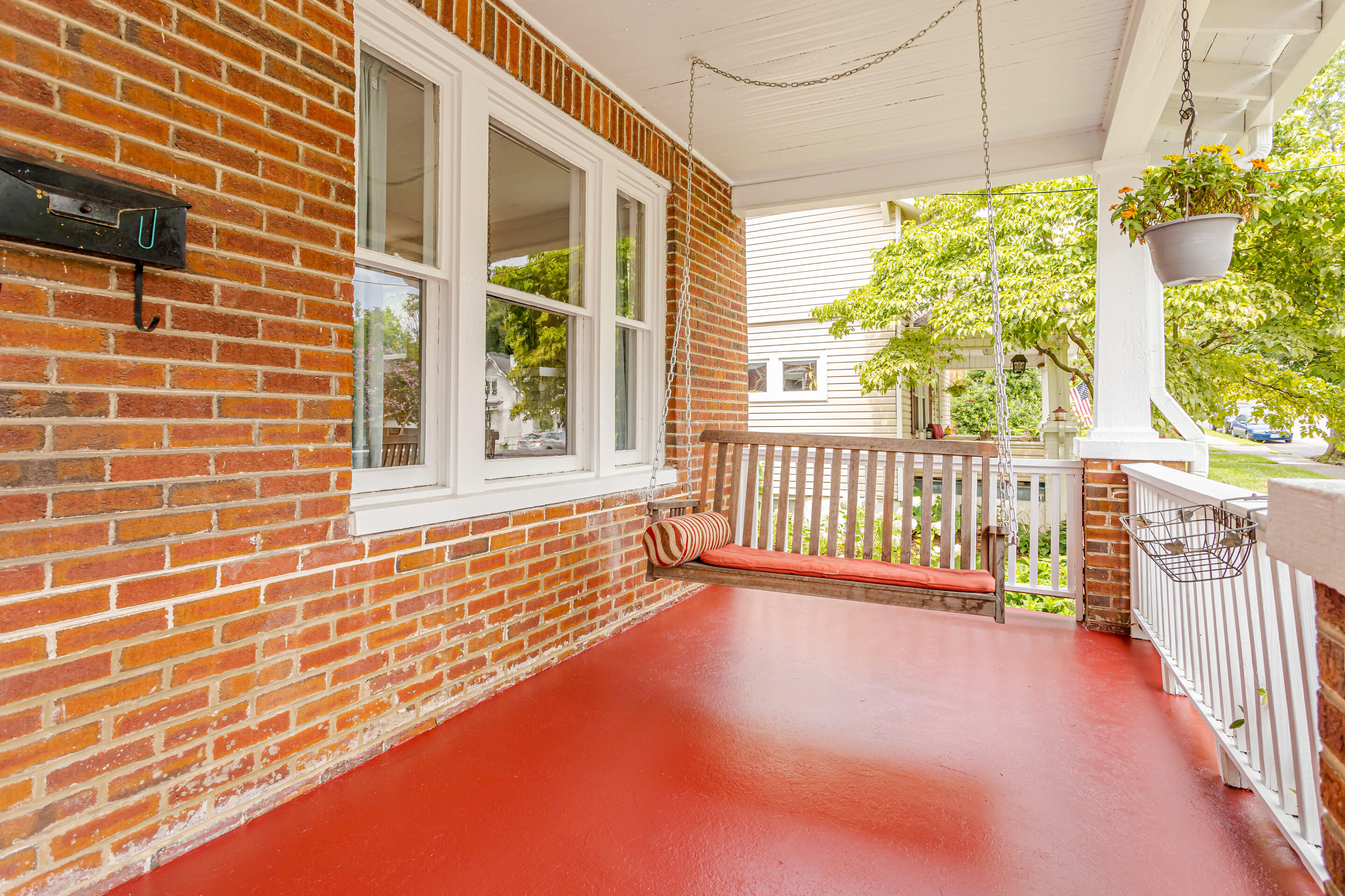 1321 Brighton Road Southwest Roanoke, VA 24015 - Photo 8 of 42 05_1321_Brighton05_mls