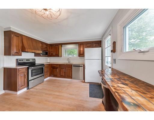 35 Audley Road Springfield, MA 01118 - Photo 3 of 18
