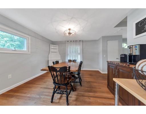 35 Audley Road Springfield, MA 01118 - Photo 5 of 18
