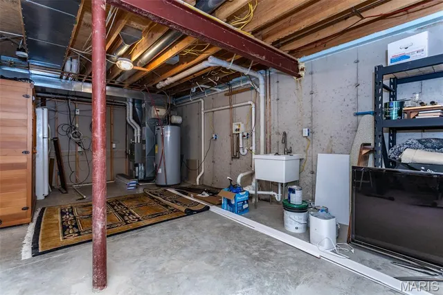 $365,000 | 406 Celesta Street, Godfrey, IL 62035