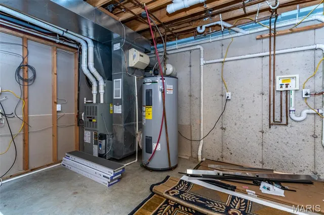 $365,000 | 406 Celesta Street, Godfrey, IL 62035