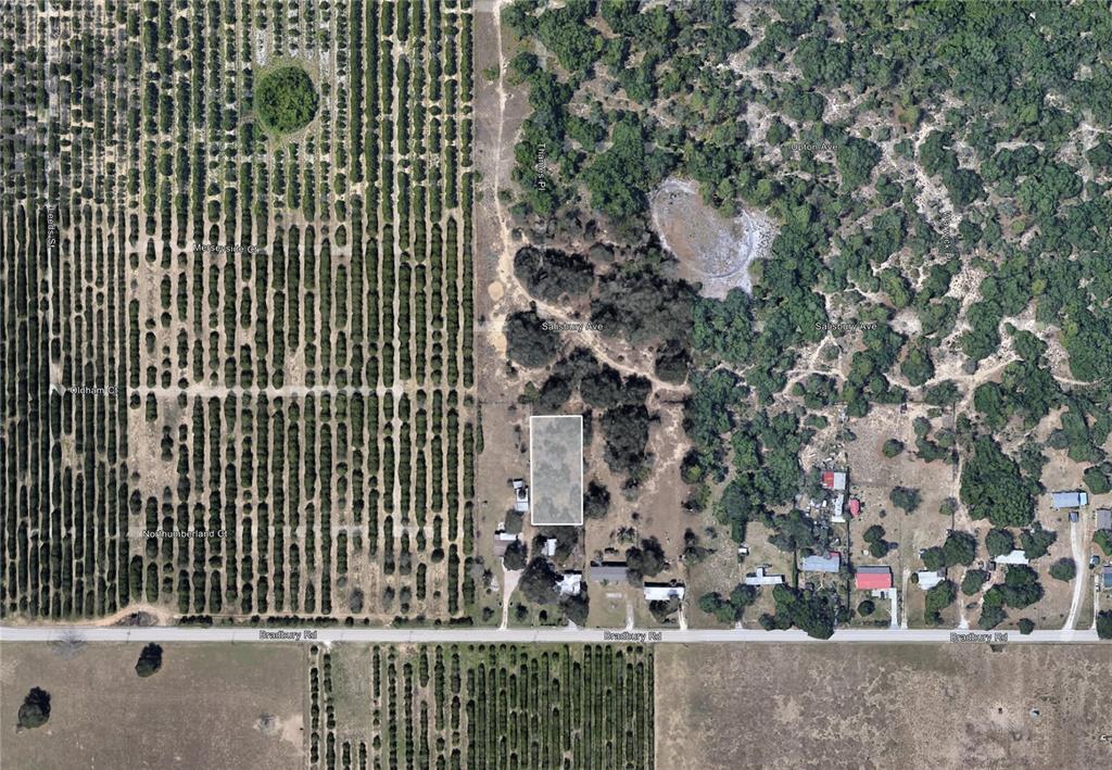 Bradbury Road Haines City, FL 33844 - Photo 2 of 3 a view of a city from a balcony
