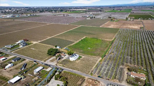 $814,999 | 11430 East Saginaw Avenue, Selma, CA 93662