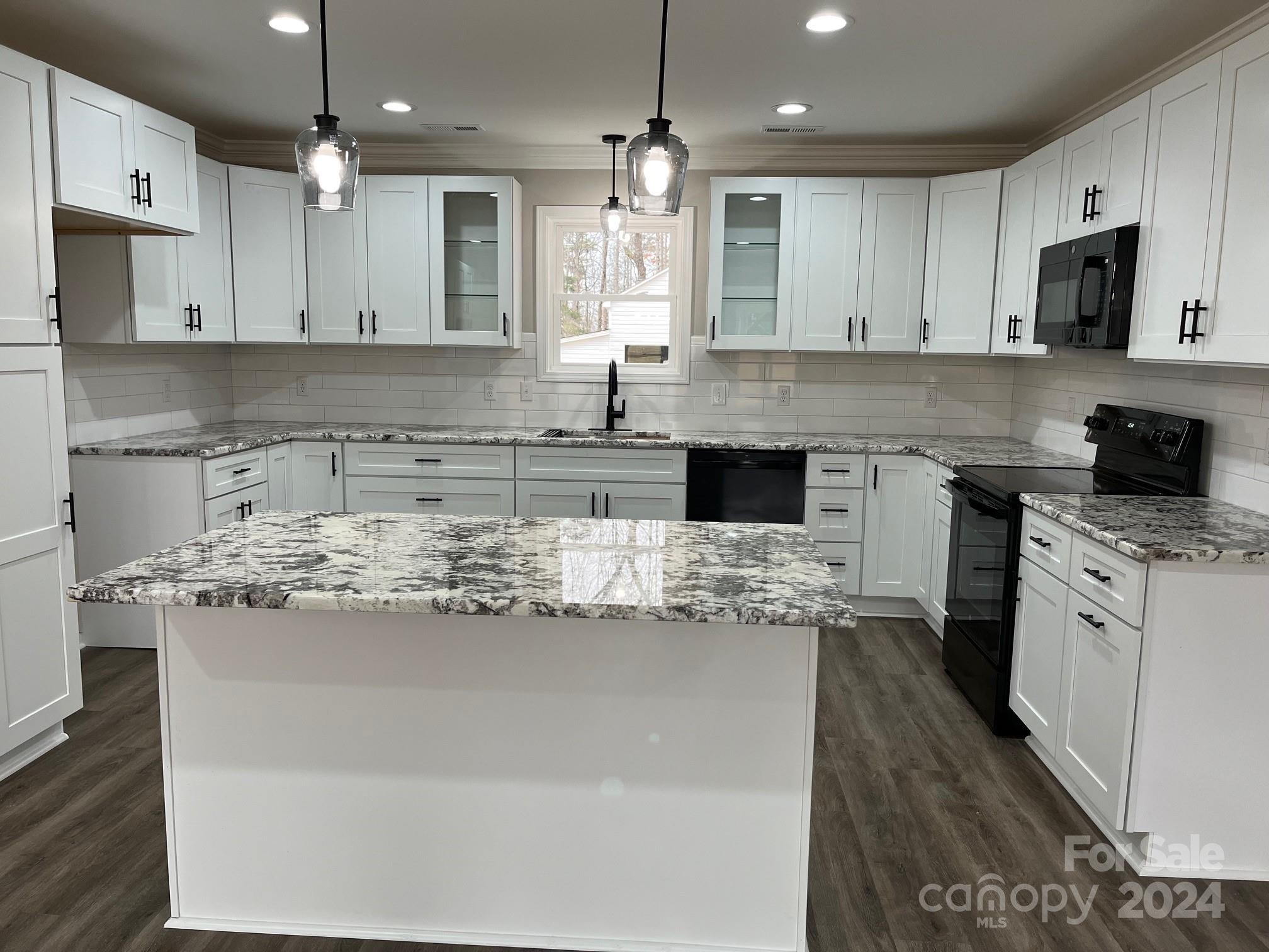 1125 Bethlehem School Road Hickory, NC 28601 - Photo 12 of 39