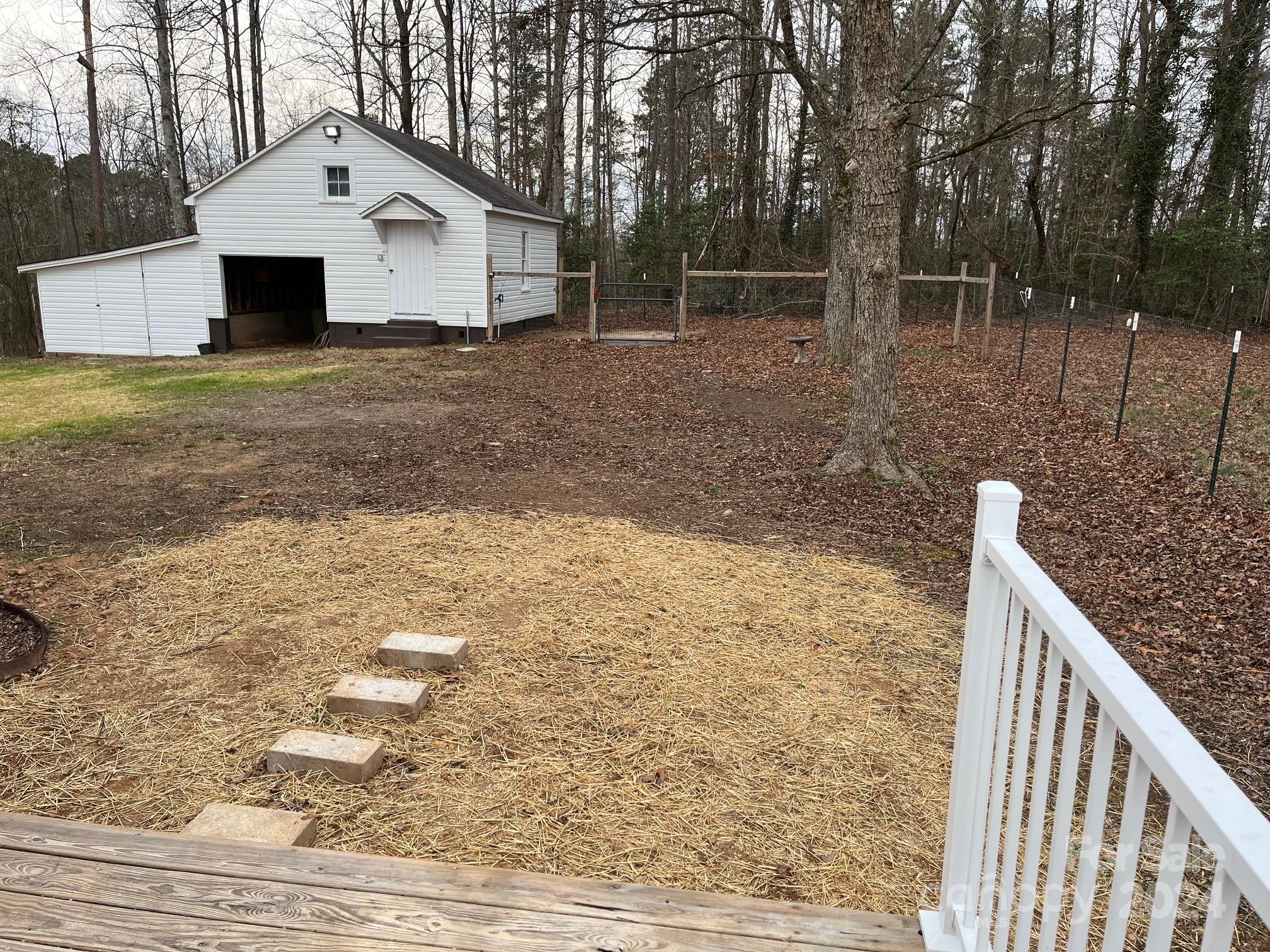 1125 Bethlehem School Road Hickory, NC 28601 - Photo 36 of 39