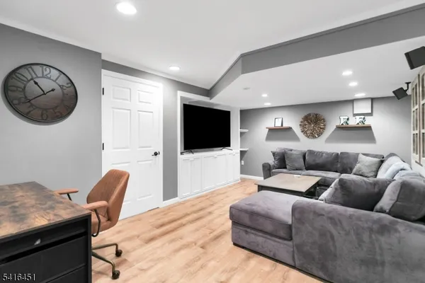 $1,325,000 | 1 Vanderveer Drive, Bernards, NJ 07920