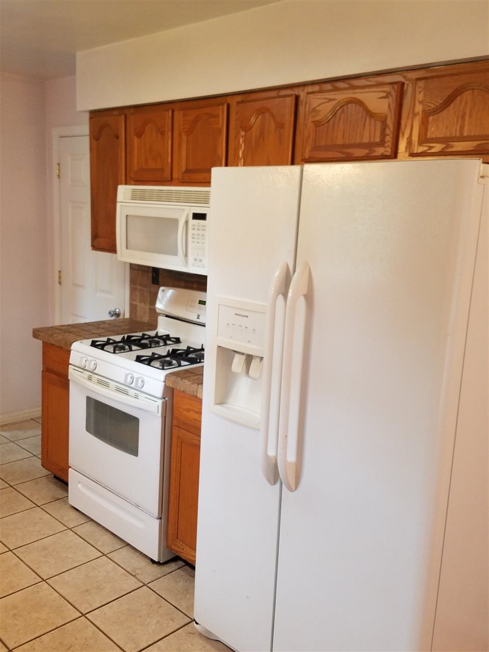 6406 Coldwater Road Flushing, MI 48433 - Photo 7 of 26 50025083-6.JPG
