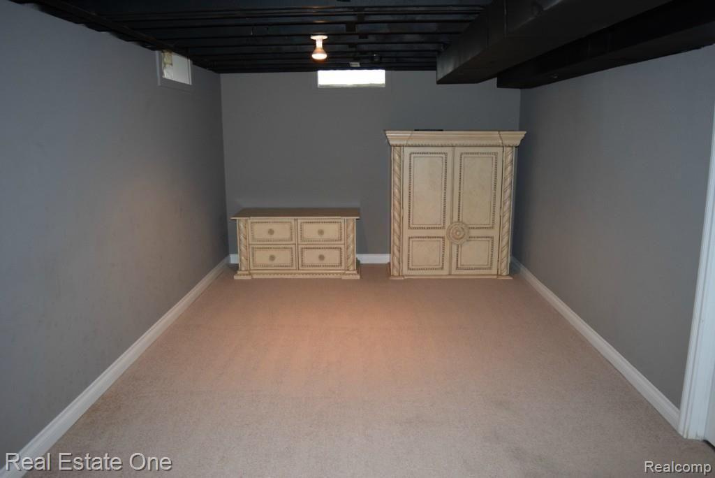 3902 Mark Orr Road Royal Oak, MI 48073 - Photo 39 of 47 3902 Mark Orr 047.jpg