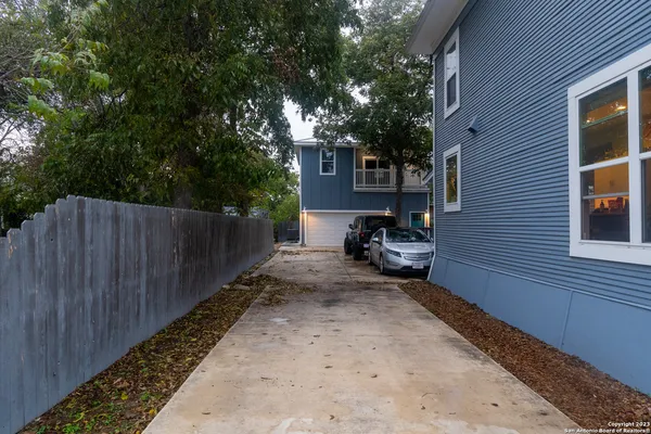 $1,200 | 114 Glenwood Court, Unit 2, San Antonio, TX 78210