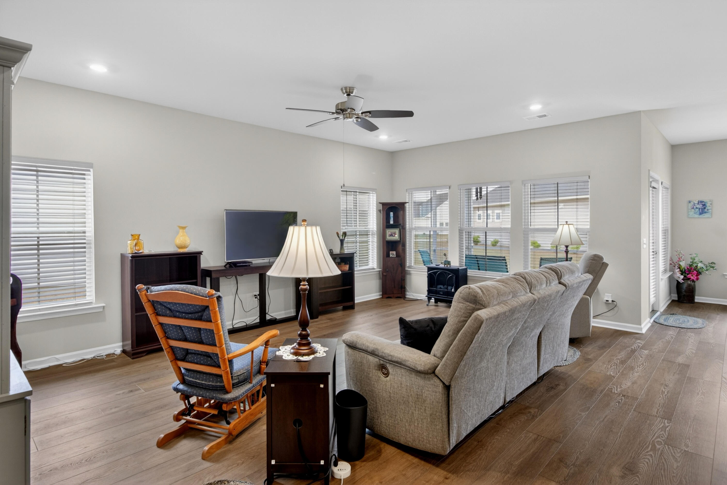 1387 Locals Street Ridgeville, SC 29472 - Photo 11 of 28 1387 Locals living room 2