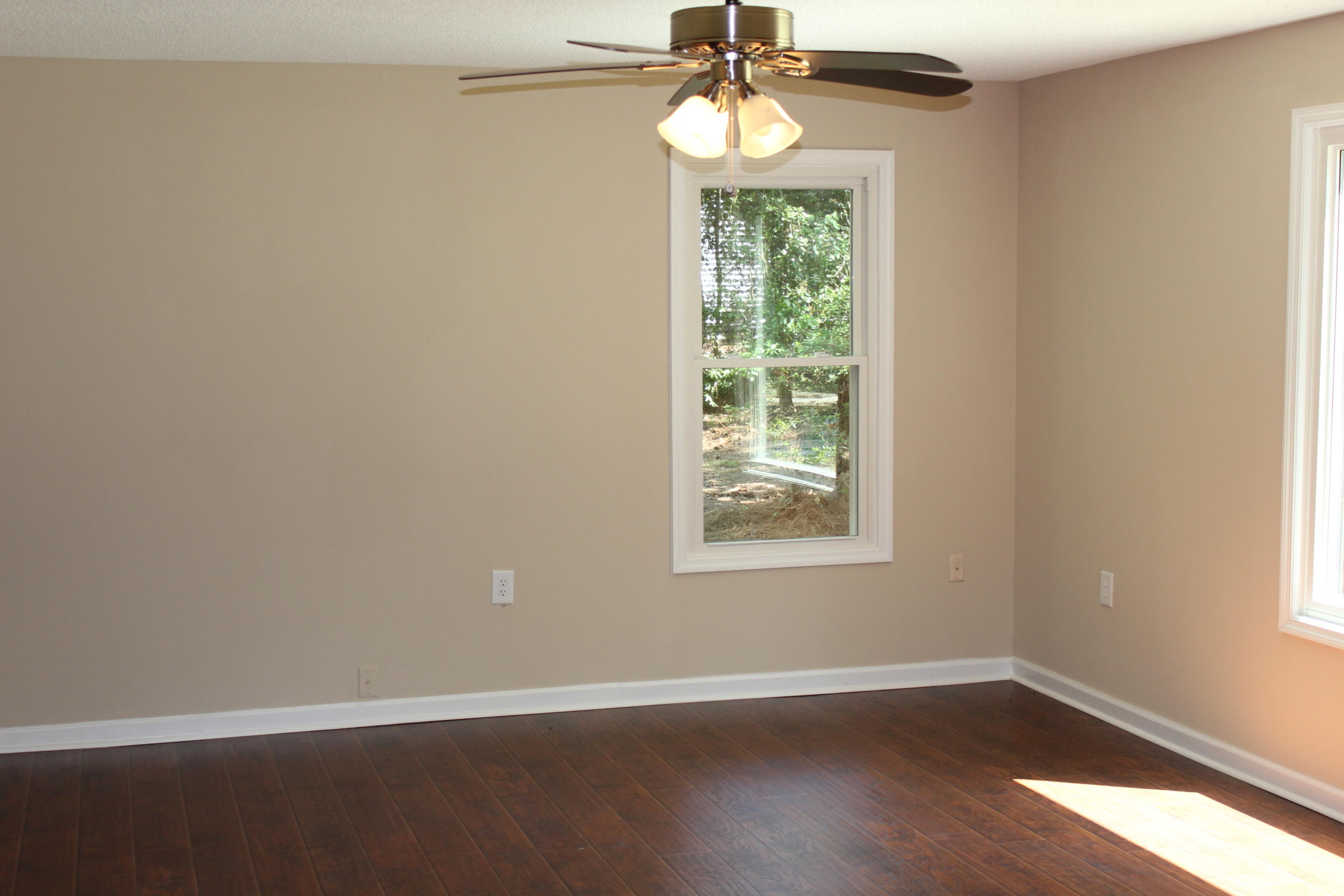 305 Kingbird Road Ladson, SC 29456 - Photo 2 of 21 IMG_5304